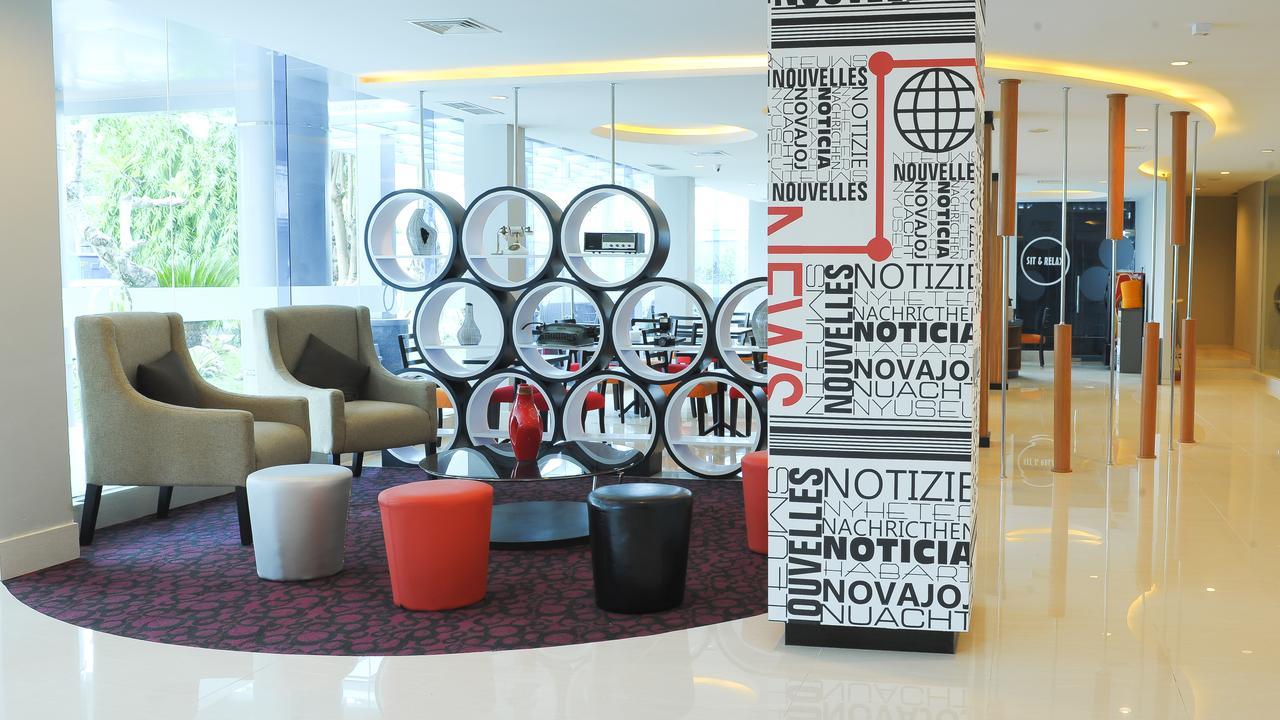 News Hotel Waru Sidoarjo Exteriér fotografie